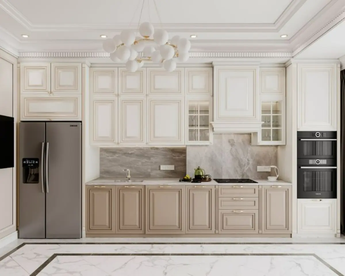 کابینت نئوکلاسیک سفید کرم با درب ویترینی و دستگیره طلایی