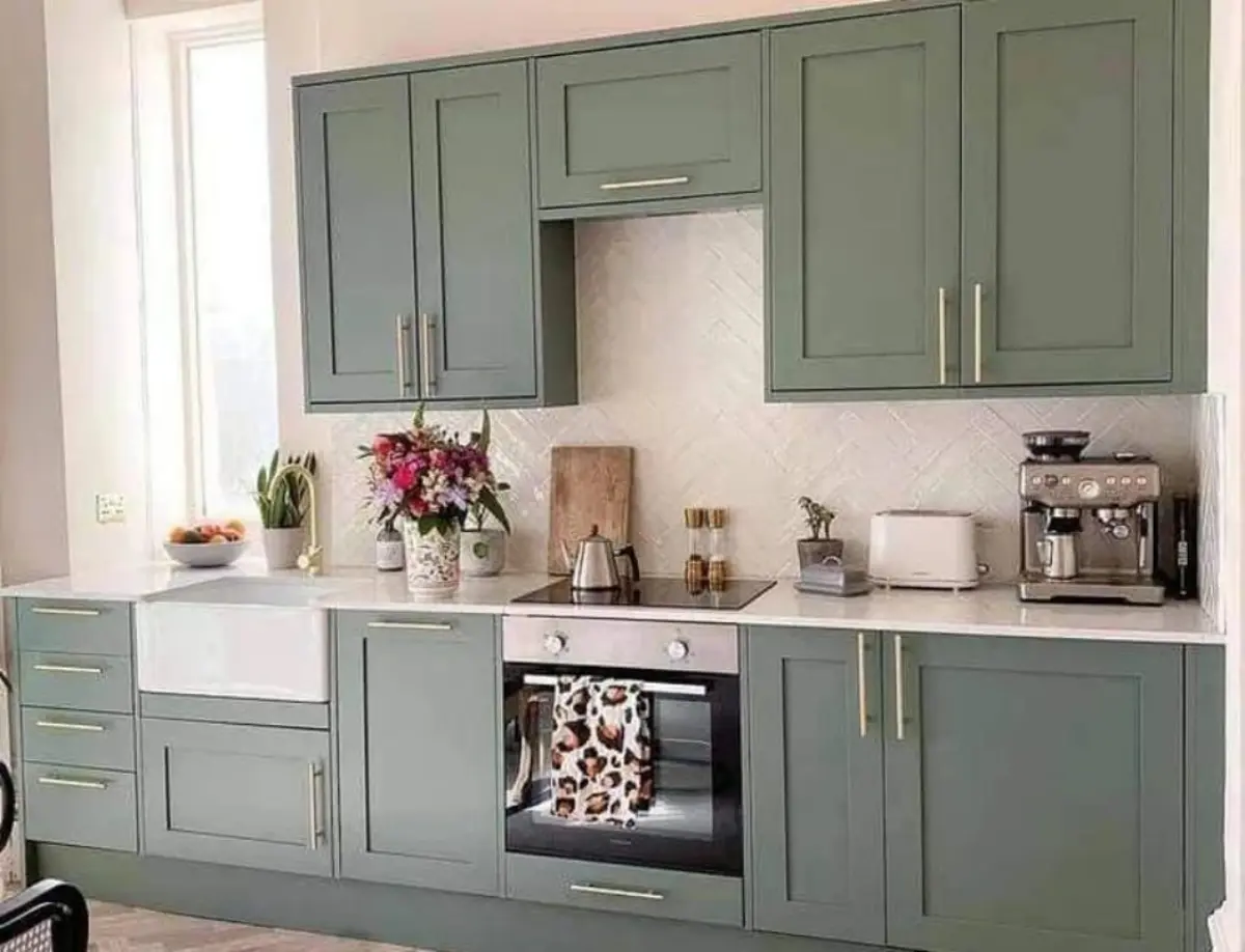 کابینت نئوکلاسیک پلی اورتان طوسی