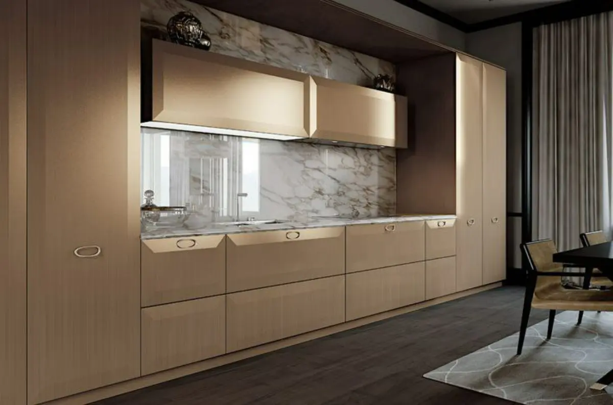 کابینت پولیشی رزگلد انزو با بینکابینتی سنگی سفید طوسی