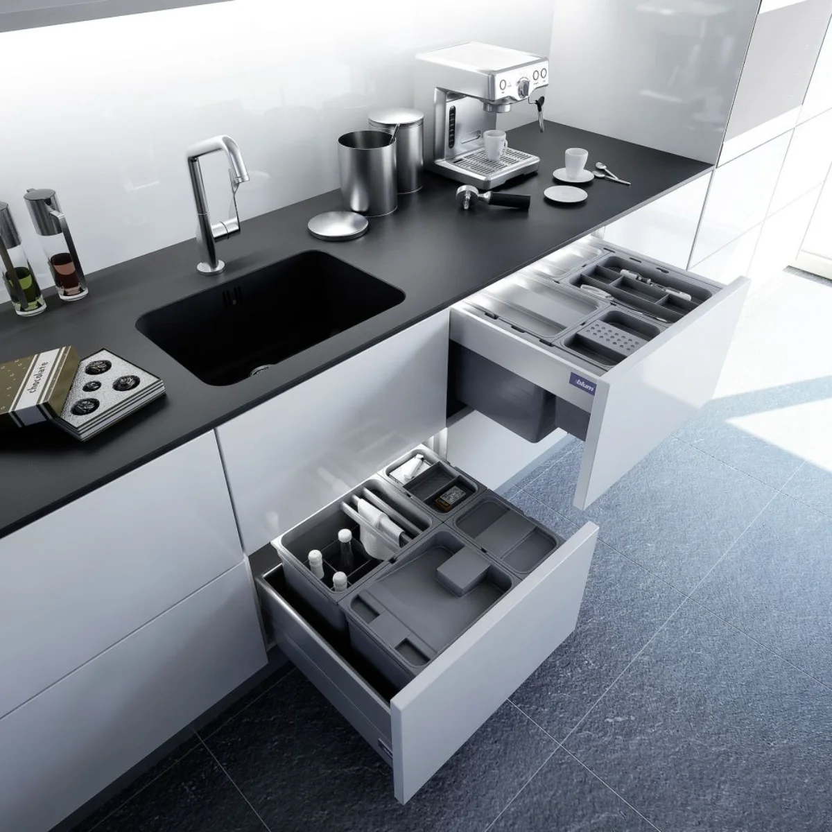 کابینت هایگلاس سفید بدون دستگیره با کشو و یراق‌آلات